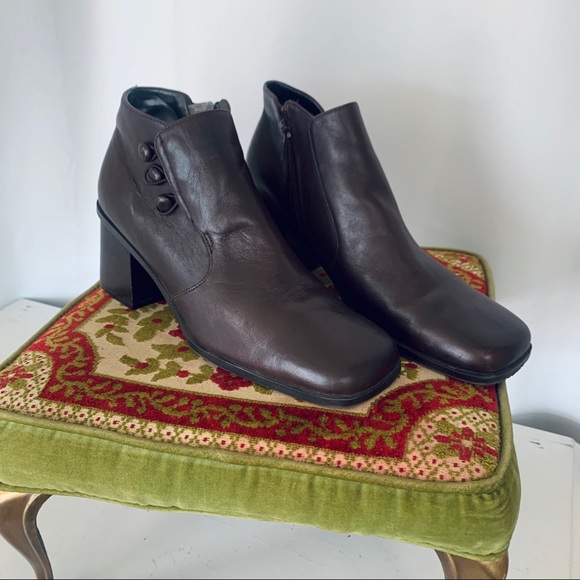Brown Leather Ankle Boot - Picture 1 of 3